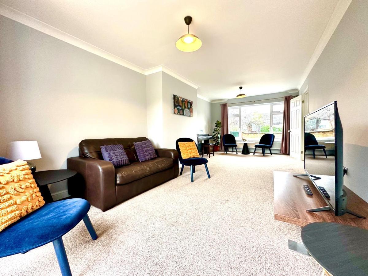 Spacious 3 Double Bedroomed House In Bicester Exteriér fotografie