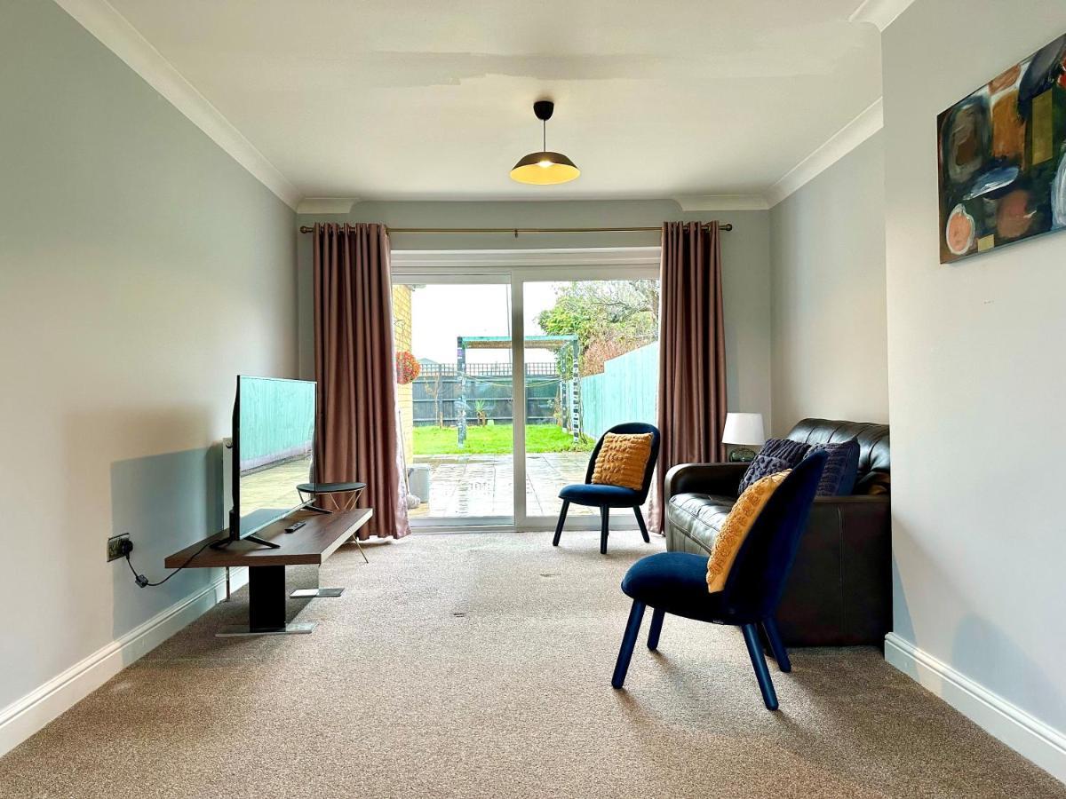 Spacious 3 Double Bedroomed House In Bicester Exteriér fotografie