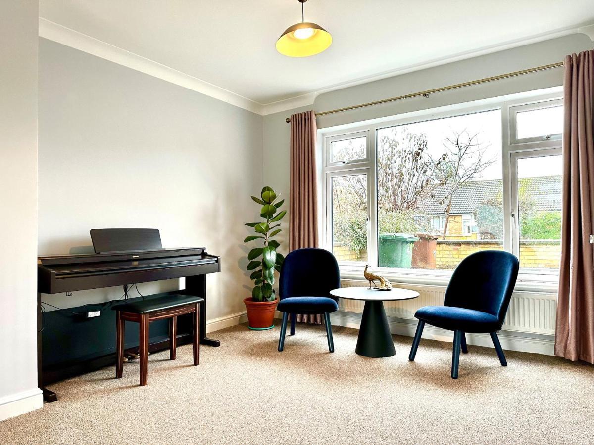 Spacious 3 Double Bedroomed House In Bicester Exteriér fotografie