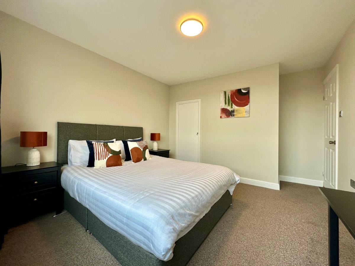 Spacious 3 Double Bedroomed House In Bicester Exteriér fotografie