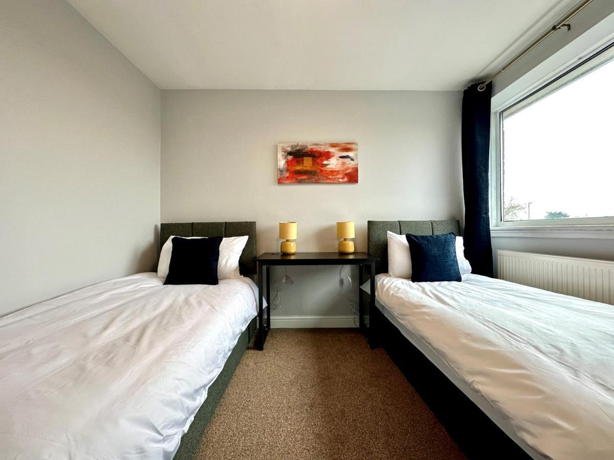 Spacious 3 Double Bedroomed House In Bicester Exteriér fotografie